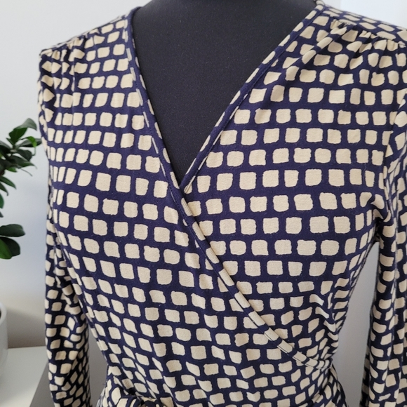 Banana Republic Classic Wrap Dress - Picture 2 of 8